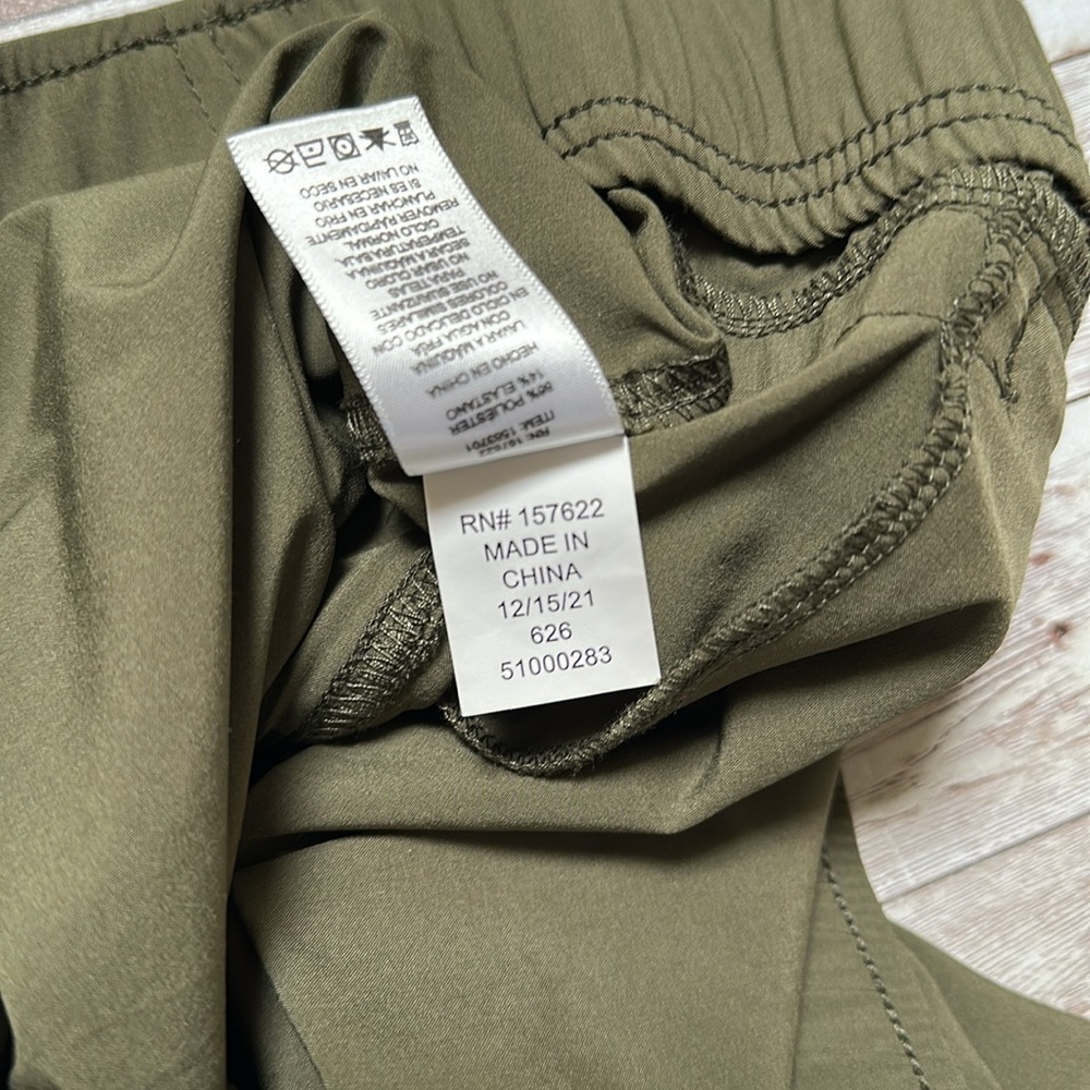 Eddie Bauer Departure Ankle Pant sz Small Women's Traveler Olive Green 51000283 - Picture 7 of 14